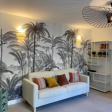 Les Hirondelles De Villa