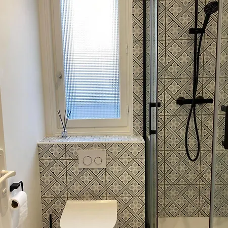 Les Hirondelles De Trouville-sur-Mer