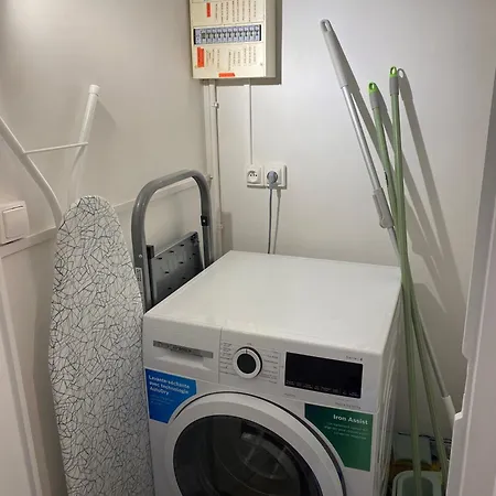 Villa Les Hirondelles De *