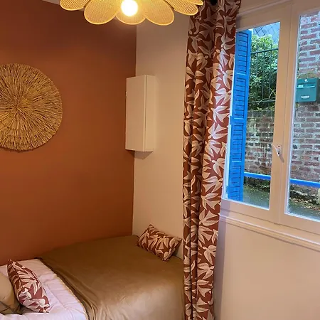 Les Hirondelles De * Trouville-sur-Mer